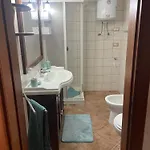 La Casa Degli Enzi