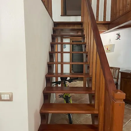La Casa Degli Enzi